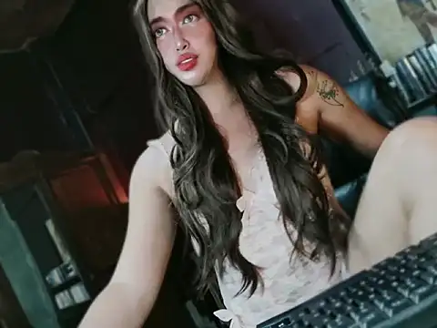 prettybushy webcam