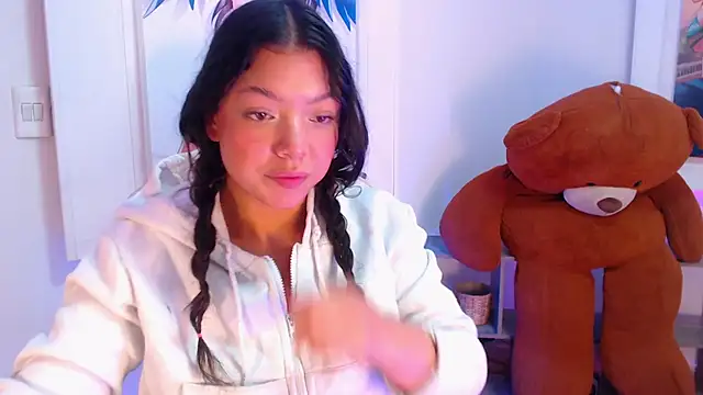 zoe_lynch77 webcam