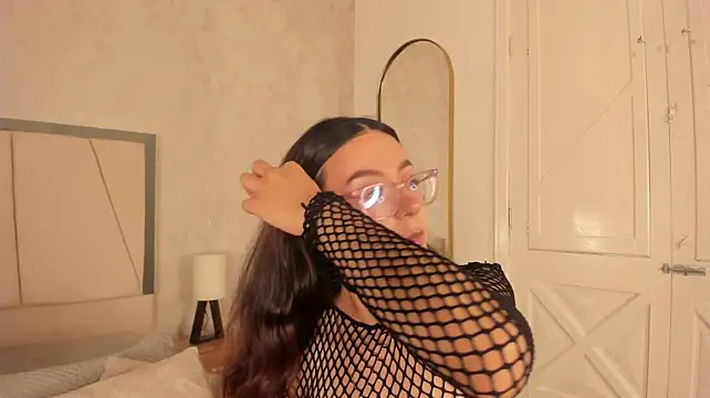 Arii_wilde live cam on StripChat