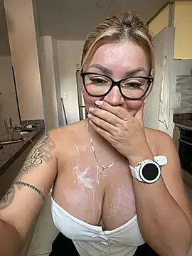 dianita_1988 (F milf) - Naked Make me squirt, toilette🥵
