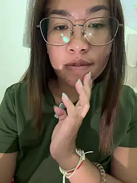Ponthip live sex cam