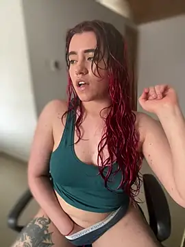 NikkiNix