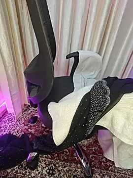 Curvy_Pooja live cam on StripChat
