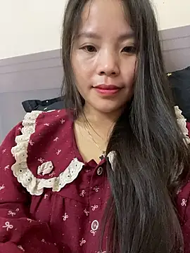 Bella_7777 webcam
