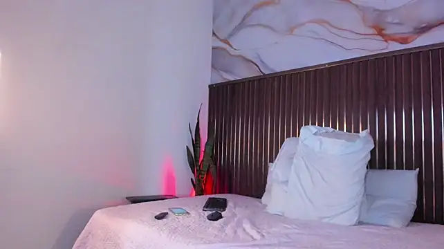 HoneyMilf_ webcam