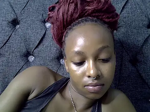 cocolaurah webcam