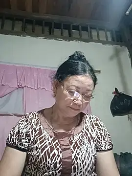 Lena_9x webcam
