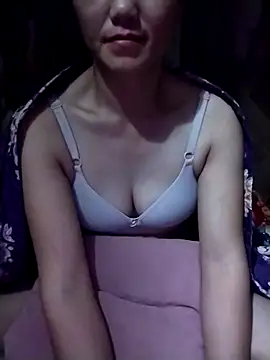 Qing-201 live cam on StripChat