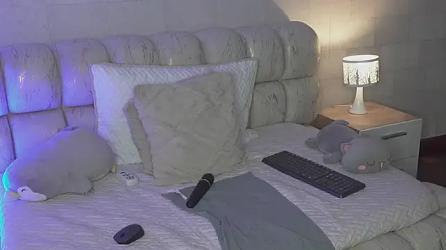 Alanna-Rosse webcam