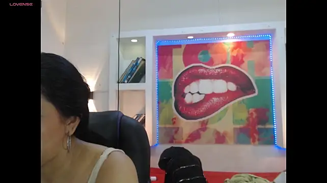 nei_girl live cam on StripChat