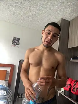 Taylor_DiamondBoy webcam