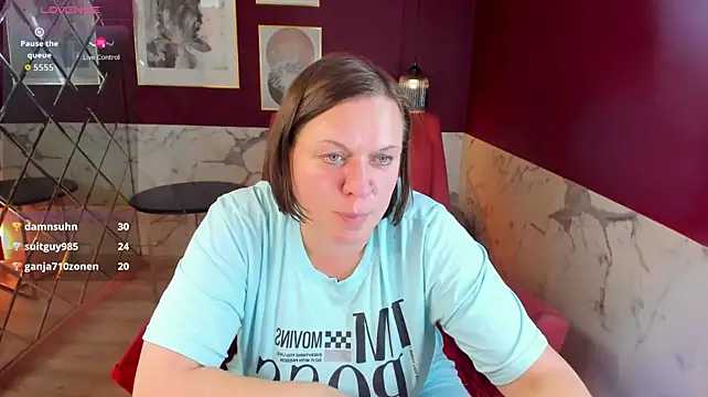 KellyPerfection webcam