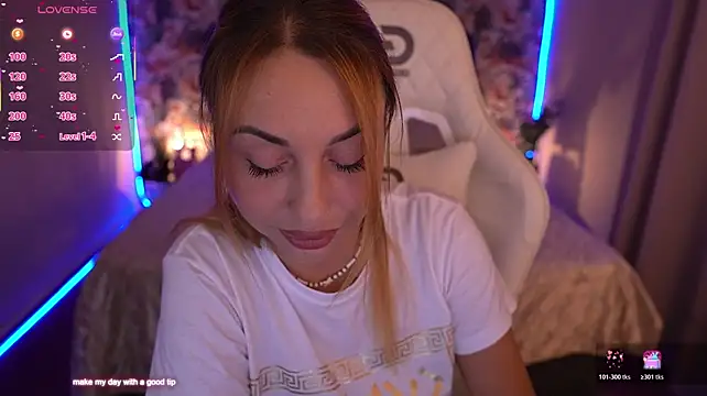 KristiiMax webcam