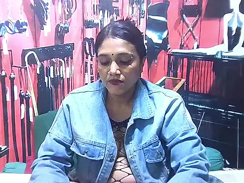 IndianSexyLady20 webcam
