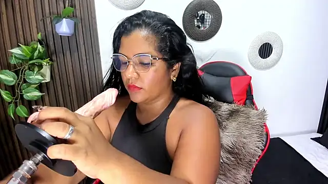 Slutty_Vicky webcam