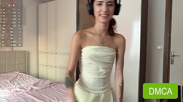 JuliaPierce webcam