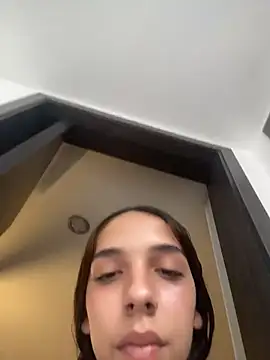 nikkydoll webcam