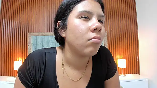 Sophiie_Gomezz live cam on StripChat