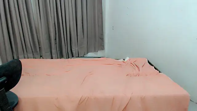 BrendaTaki webcam