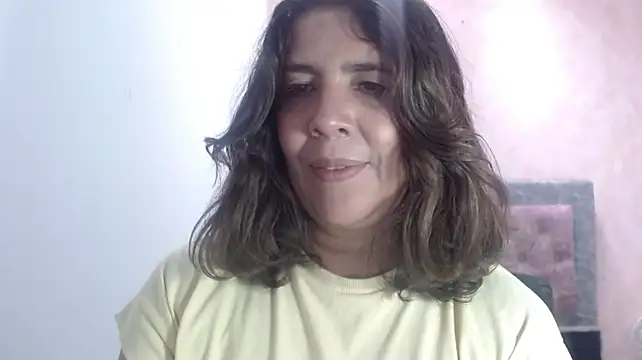 Victoria_meester oil rubdown cam