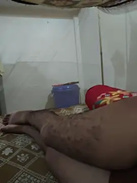 indian_cheesy-boss (Ask my age) - HAIRY DICK