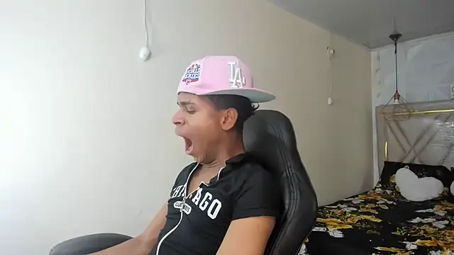 Santy_bigcock_01 webcam