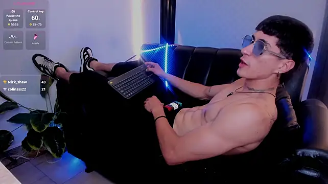 Dark_Valentino_ webcam
