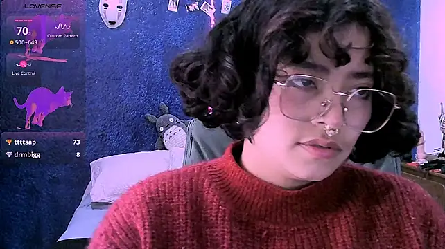 NinaYellow webcam