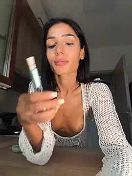 Vicky_luxe