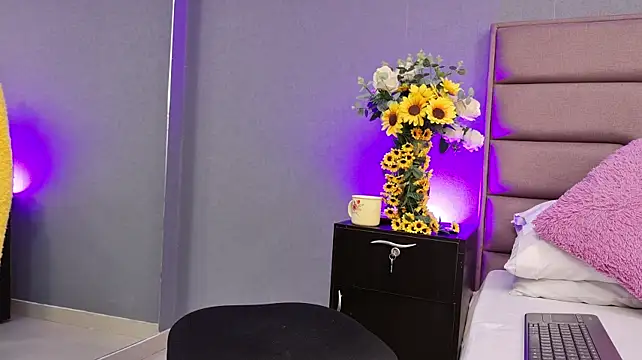 AndreeaStorm webcam
