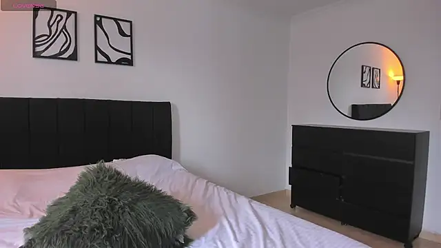 mai_evans webcam
