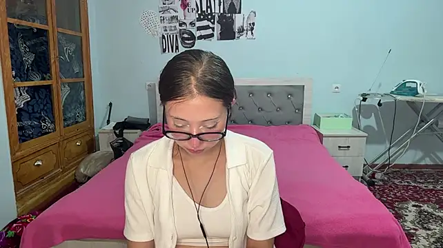 TeresitaCocanougher webcam