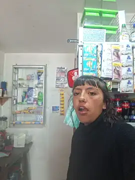 Cute_hollywood1 webcam