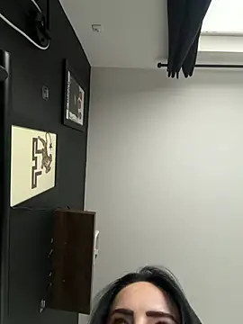 ElliemaiX webcam