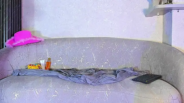 April_Petitt webcam