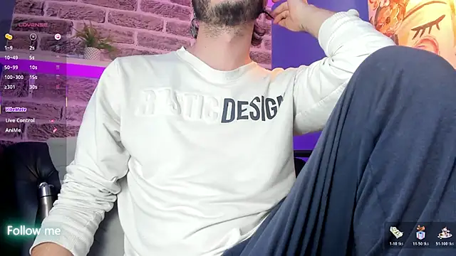 noah_ricci webcam