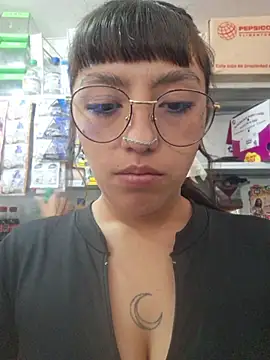 Cute_hollywood1 webcam