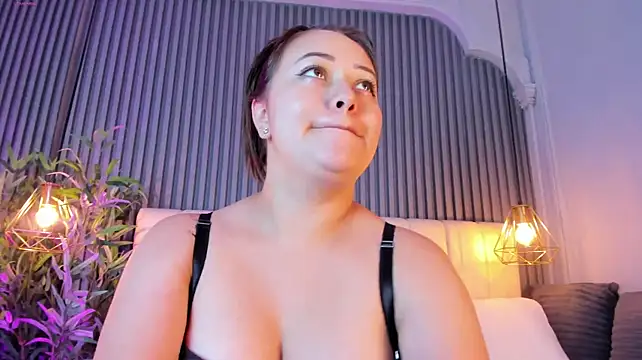 AnaisClark webcam