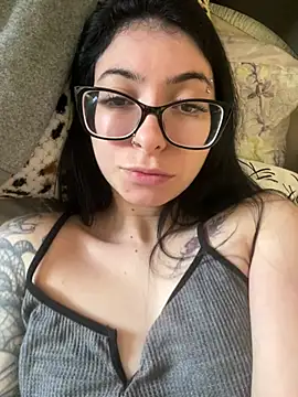 jessicatt24 (F young) - Dildo no cuzinho