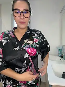 Miarose_gabani webcam
