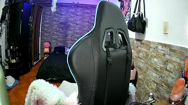 AngelaQueen_ live cam on StripChat
