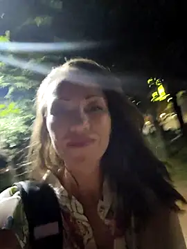 pure_elena (F milf) - nipple slip and pinch it