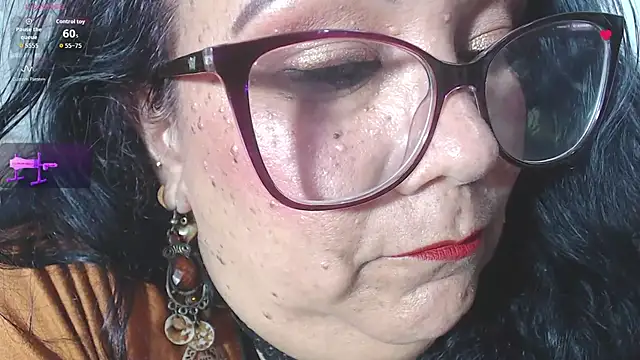 BiirdyDavis live cam on StripChat