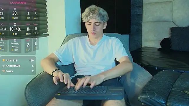 Tyler_Mcrey webcam