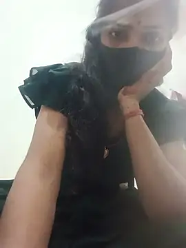 Desi_Couple_P live cam on StripChat