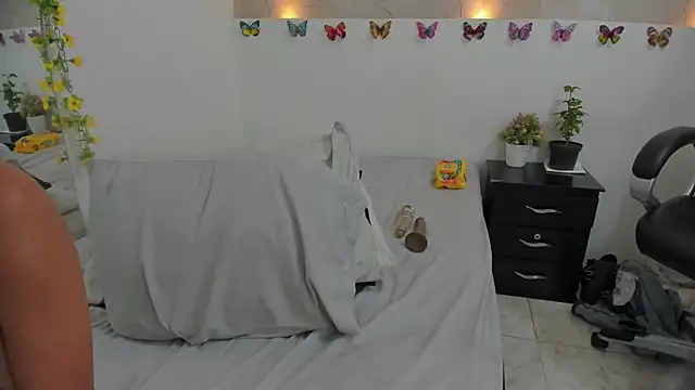 esmeralda_jenn11 webcam