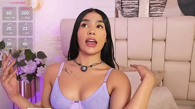 Ariia_Blaze webcam