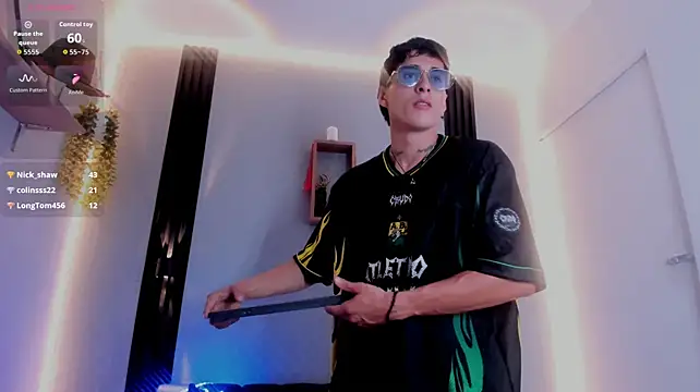 Dark_Valentino_