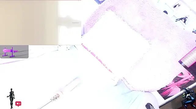 Kira-- webcam