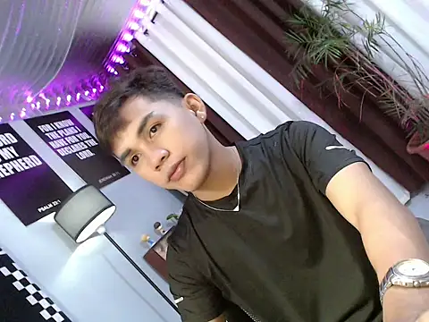 urhot_chany live cam on StripChat